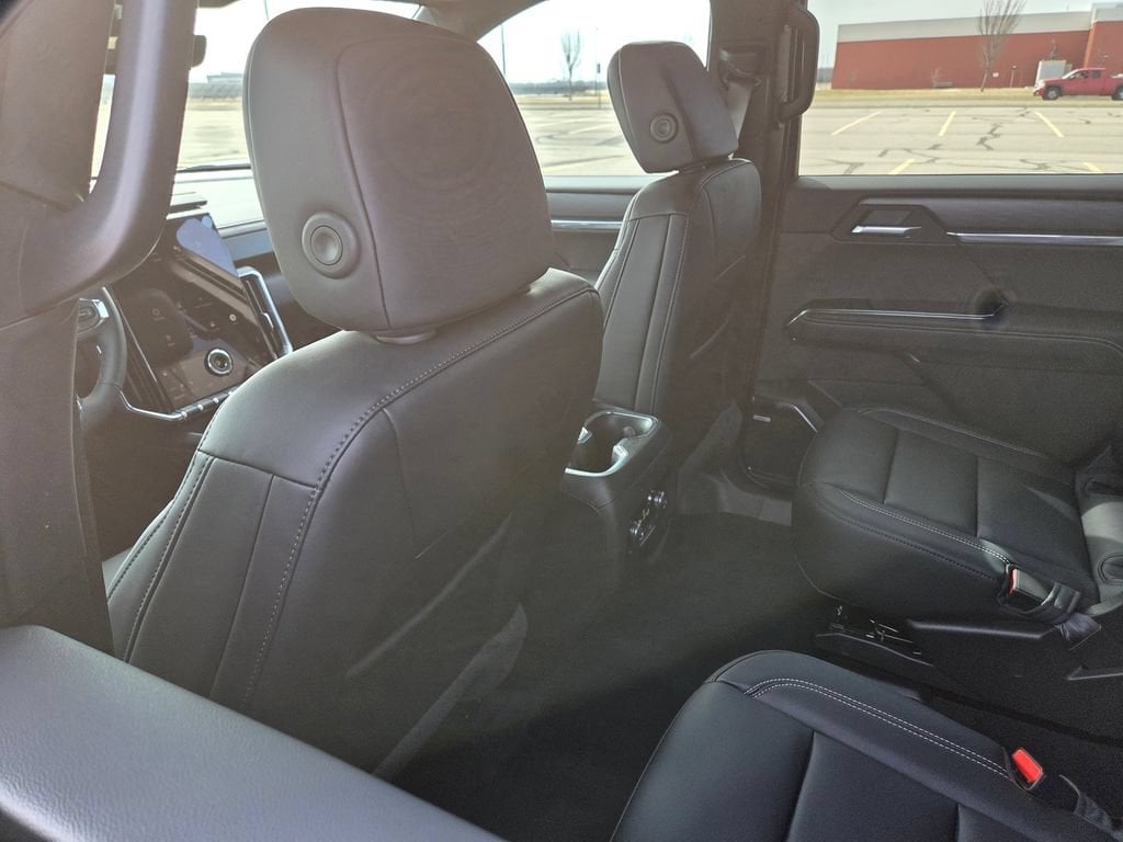 2026 GMC Acadia Elevation - Photo 47