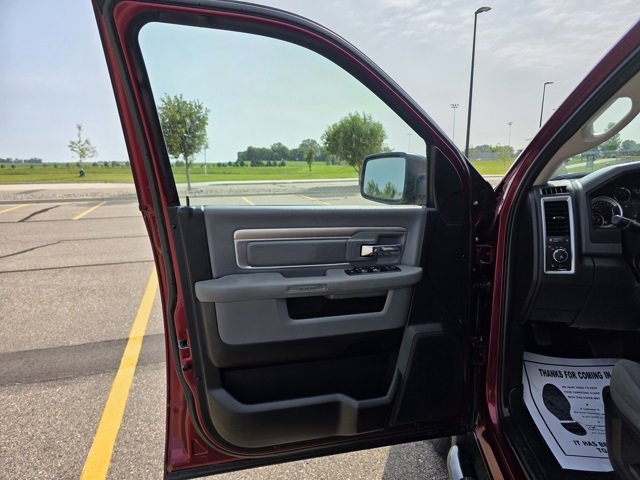 2016 Ram 1500 Big Horn photo 4