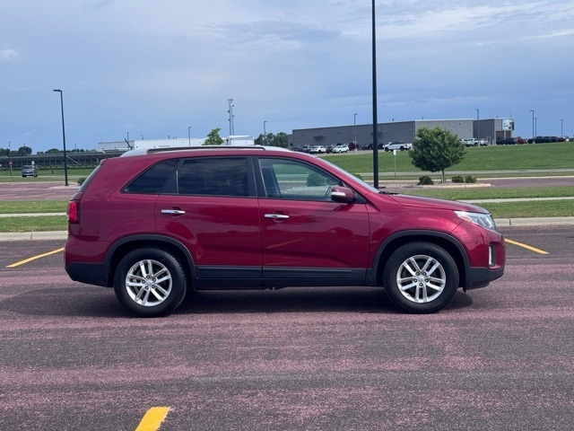 Used 2015 Kia Sorento LX with VIN 5XYKT4A65FG644672 for sale in Marshall, Minnesota