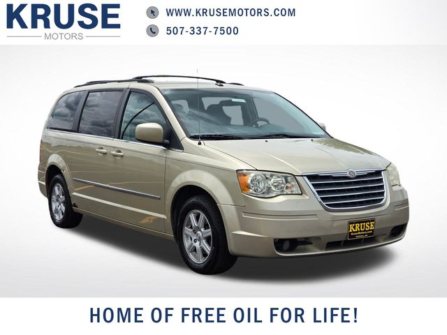 2010 Chrysler Town & Country Touring's photo