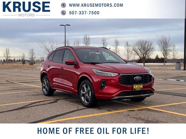 2023 Ford Escape ST-Line Select's photo