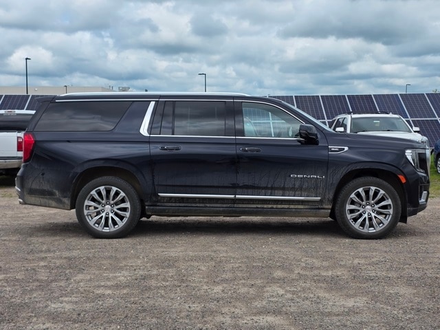 Used 2022 GMC Yukon XL Denali with VIN 1GKS2JKL4NR181403 for sale in Marshall, Minnesota