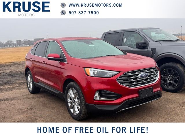 2022 Ford Edge Titanium
