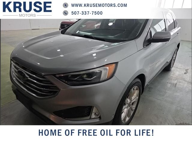 2020 Ford Edge Titanium's photo