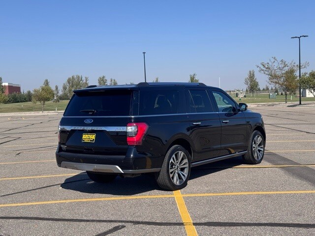 2021 Ford Expedition MAX Limited photo 2