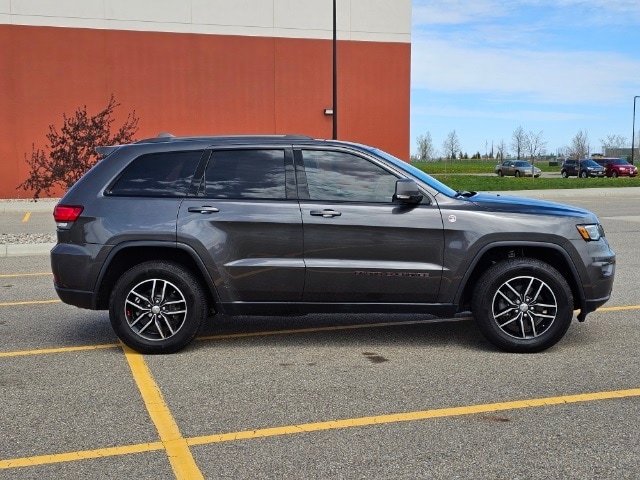 Used 2018 Jeep Grand Cherokee Trailhawk with VIN 1C4RJFLG8JC248870 for sale in Marshall, Minnesota