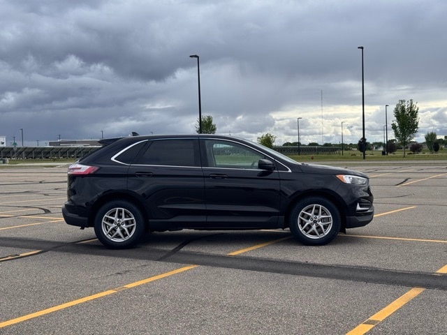 Used 2024 Ford Edge SEL with VIN 2FMPK4J97RBA67540 for sale in Marshall, Minnesota