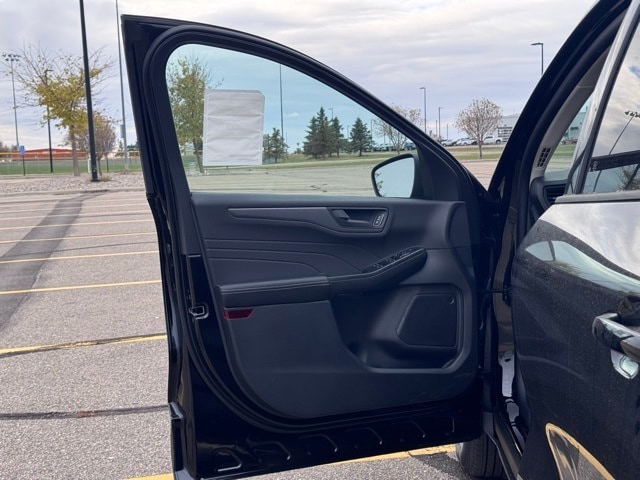 2026 Ford Escape Active photo 3