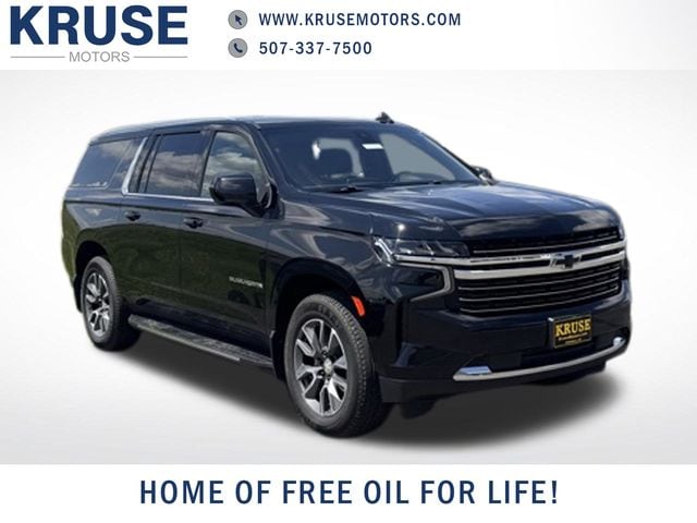 2022 Chevrolet Suburban LT 4X4's photo