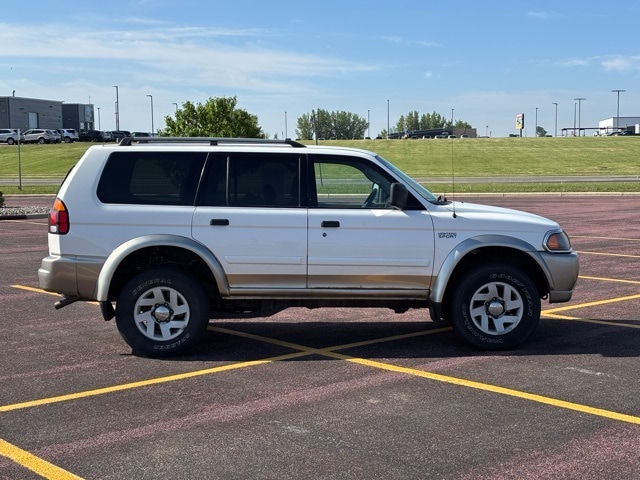 Used 2002 Mitsubishi Montero Sport XLS 4WD with VIN JA4MT31R22J045813 for sale in Marshall, Minnesota