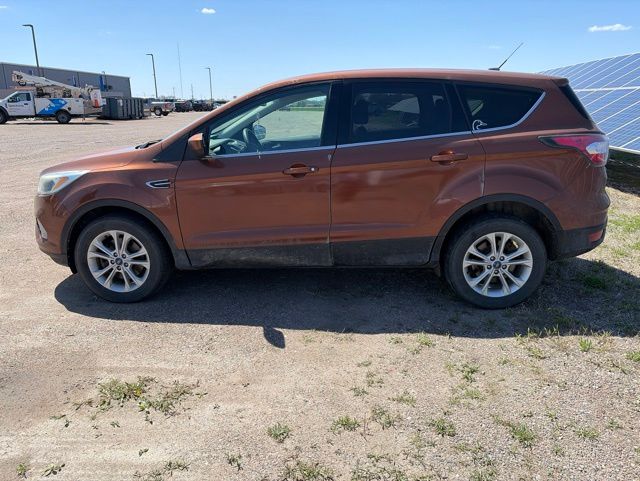 Used 2017 Ford Escape SE with VIN 1FMCU9GD2HUA11029 for sale in Marshall, Minnesota