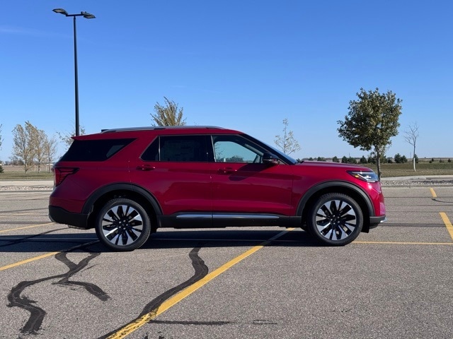 2026 Ford Explorer Platinum photo 2