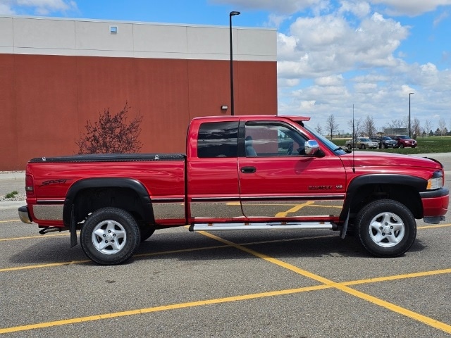 Used 1997 Dodge Ram Pickup ST with VIN 3B7HF13Z9VG715508 for sale in Marshall, Minnesota