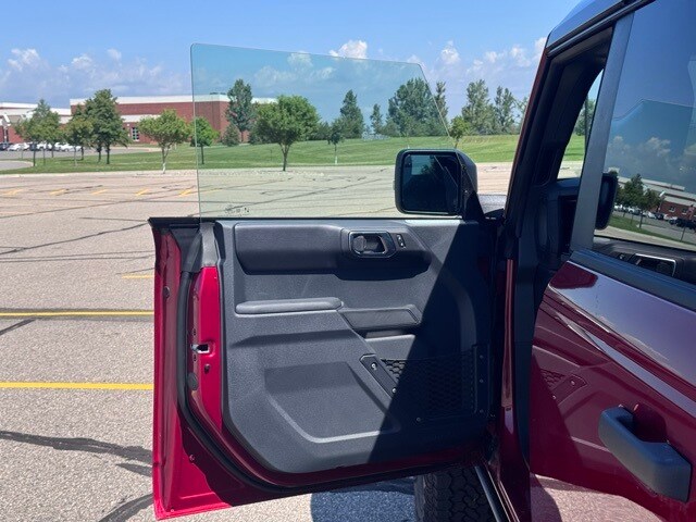 2025 Ford Bronco Badlands photo 4