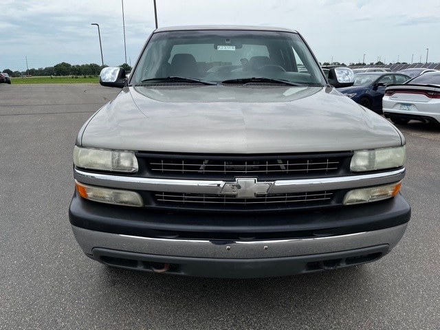 Used 2001 Chevrolet Silverado LS with VIN 2GCEK19T811312012 for sale in Marshall, Minnesota