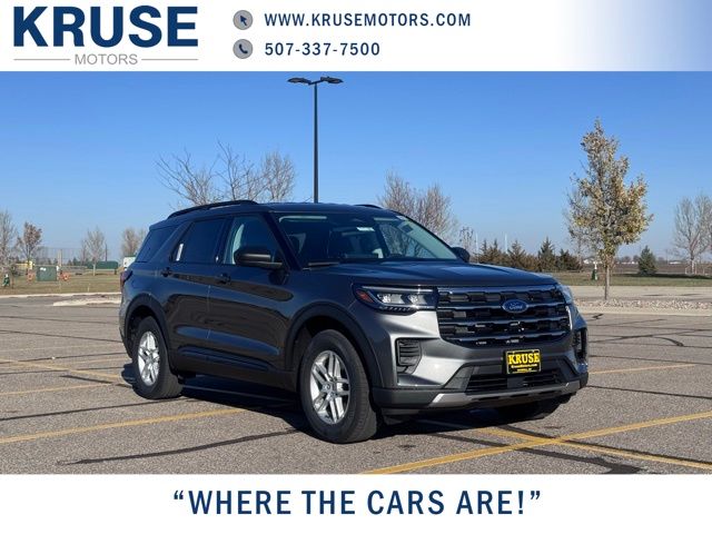 2026 Ford Explorer Active's photo