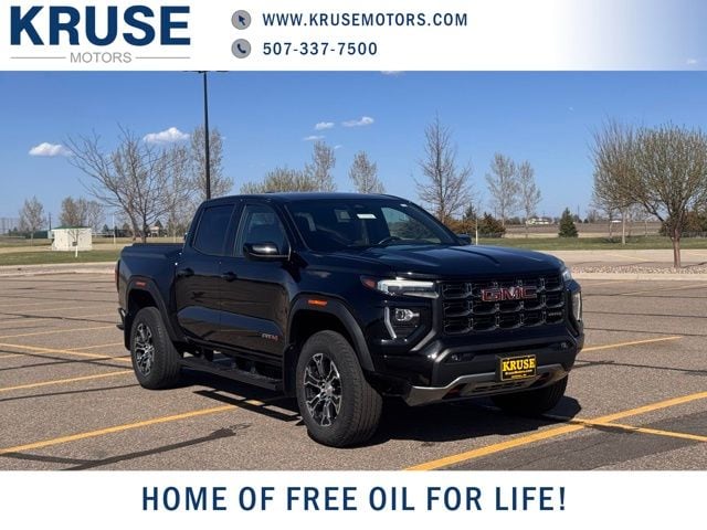 2023 GMC Canyon 4WD AT4 Crew Cab Short Box's photo
