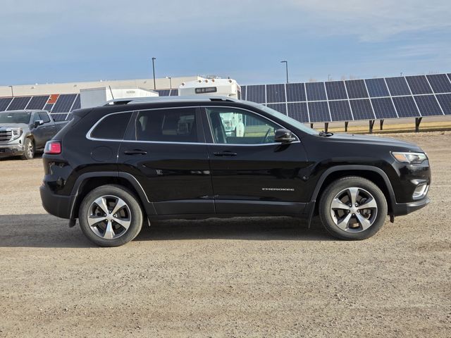 Used 2019 Jeep Cherokee Limited with VIN 1C4PJMDX1KD235853 for sale in Marshall, Minnesota