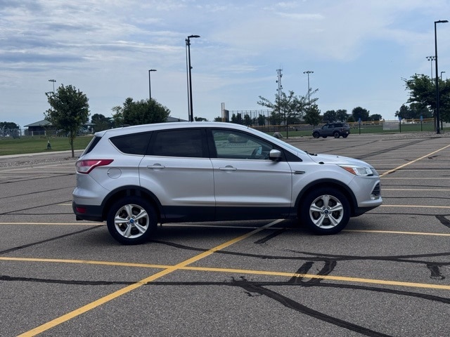 Used 2013 Ford Escape SE with VIN 1FMCU9GX9DUC70606 for sale in Marshall, Minnesota