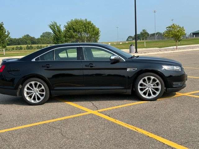 Used 2017 Ford Taurus Limited with VIN 1FAHP2J82HG124567 for sale in Marshall, Minnesota