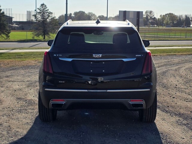 2023 Cadillac XT5 Platinum Premium Luxury photo 4
