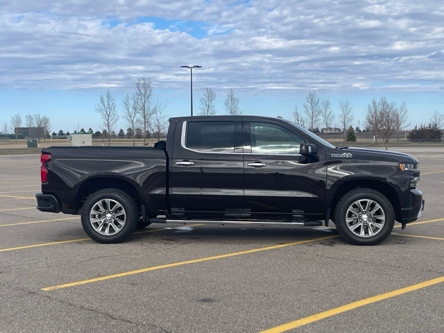 Used 2019 Chevrolet Silverado 1500 High Country with VIN 1GCUYHEL8KZ137357 for sale in Marshall, Minnesota
