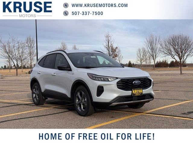 2026 Ford Escape ST-Line's photo