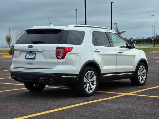 2019 Ford Explorer Limited photo 4