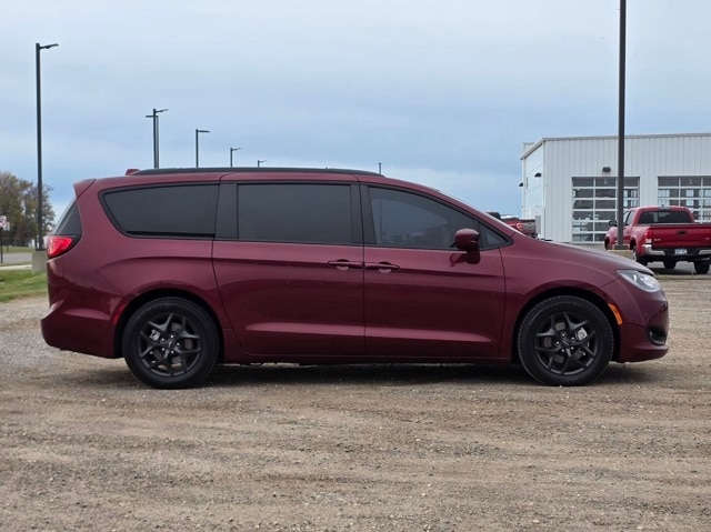 Used 2018 Chrysler Pacifica Touring Plus with VIN 2C4RC1FG4JR330529 for sale in Marshall, Minnesota