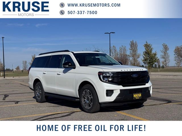 2025 Ford Expedition Active's photo