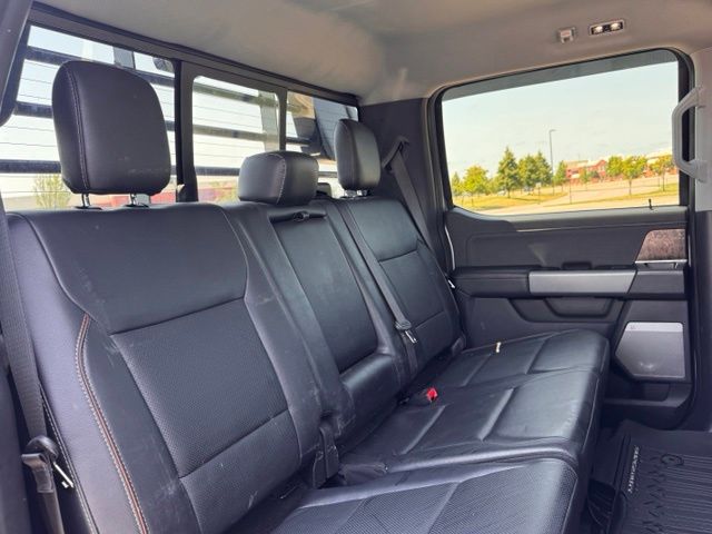 2024 Ford F-450 Super Duty Chassis Cab Lariat - Photo 26