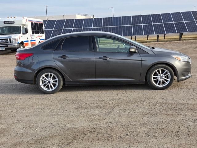 Used 2015 Ford Focus SE with VIN 1FADP3F27FL261629 for sale in Marshall, Minnesota