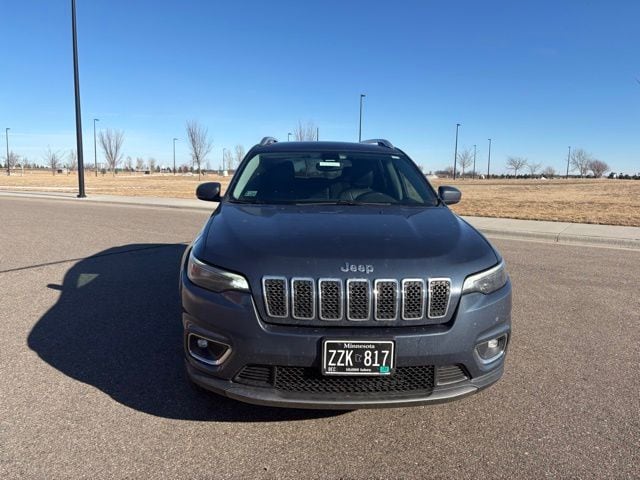 Used 2019 Jeep Cherokee Limited with VIN 1C4PJMDX6KD368074 for sale in Marshall, Minnesota