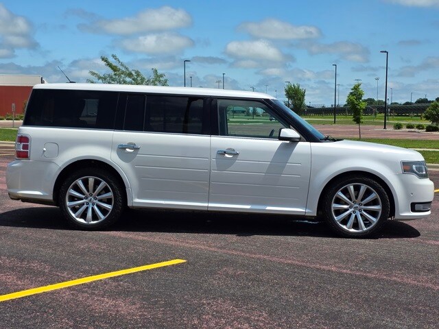 Used 2016 Ford Flex Limited with VIN 2FMHK6DT1GBA07905 for sale in Marshall, Minnesota