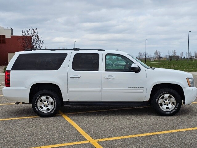 Used 2012 Chevrolet Suburban LT with VIN 1GNSKJE75CR161255 for sale in Marshall, Minnesota