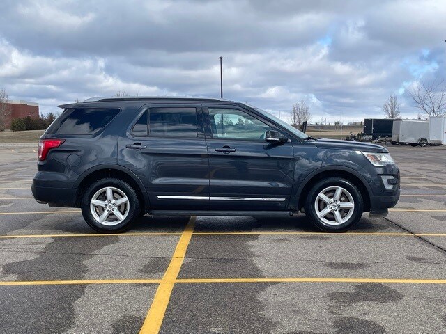Used 2017 Ford Explorer XLT with VIN 1FM5K8DH7HGB77576 for sale in Marshall, Minnesota