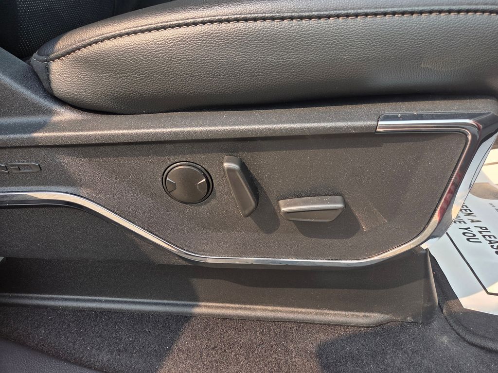 2023 Ford F-150 Lariat - Photo 41