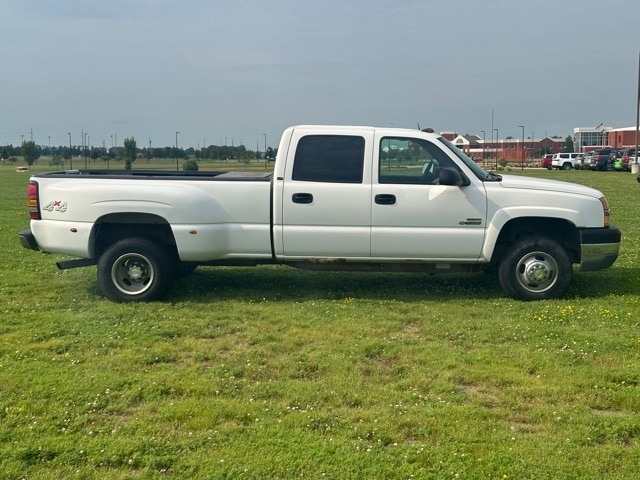 Used 2004 Chevrolet Silverado 3500 base with VIN 1GCJK33214F255353 for sale in Marshall, Minnesota