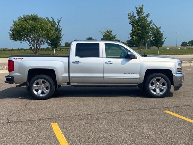 Used 2018 Chevrolet Silverado 1500 LTZ with VIN 3GCUKSEC0JG235148 for sale in Marshall, MN