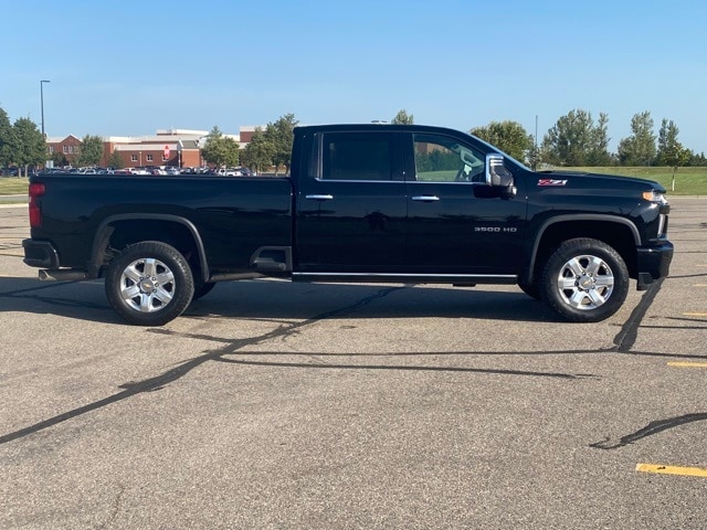 Used 2021 Chevrolet Silverado 3500HD LTZ with VIN 1GC4YUEY2MF264940 for sale in Marshall, MN