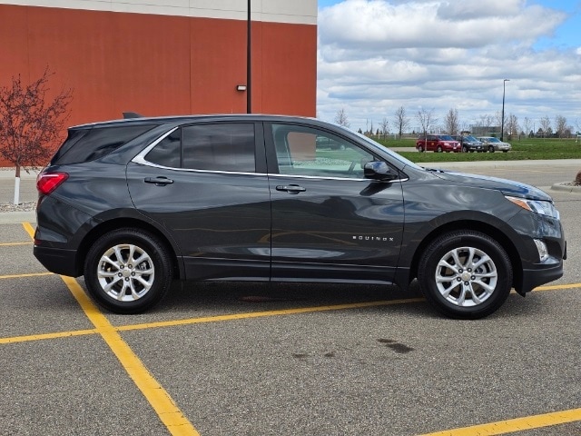 Used 2021 Chevrolet Equinox LT with VIN 2GNAXTEV9M6161408 for sale in Marshall, Minnesota