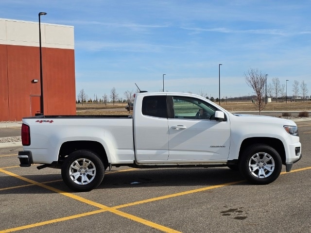 Used 2020 Chevrolet Colorado LT with VIN 1GCHTCEA1L1166457 for sale in Marshall, Minnesota