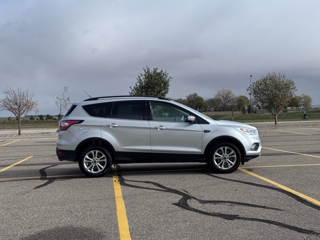 Used 2017 Ford Escape SE with VIN 1FMCU9GD1HUC26000 for sale in Marshall, Minnesota