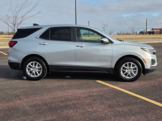 Used 2022 Chevrolet Equinox LT with VIN 3GNAXUEV1NL159297 for sale in Marshall, Minnesota