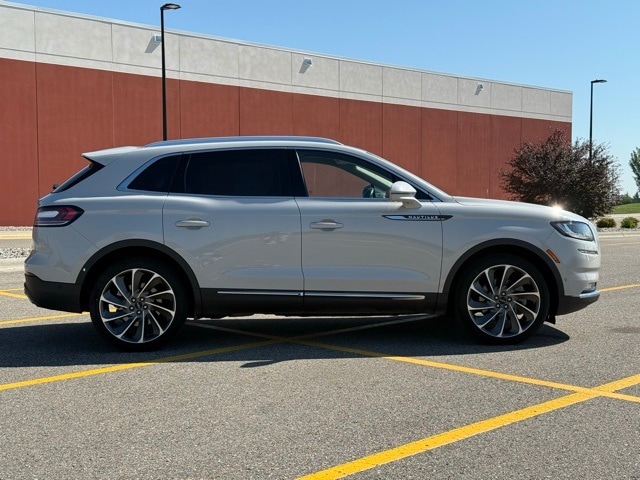 Used 2021 Lincoln Nautilus Reserve with VIN 2LMPJ8KPXMBL03568 for sale in Marshall, Minnesota