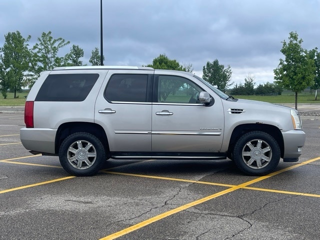 Used 2007 Cadillac Escalade Base with VIN 1GYFK63807R174966 for sale in Marshall, Minnesota