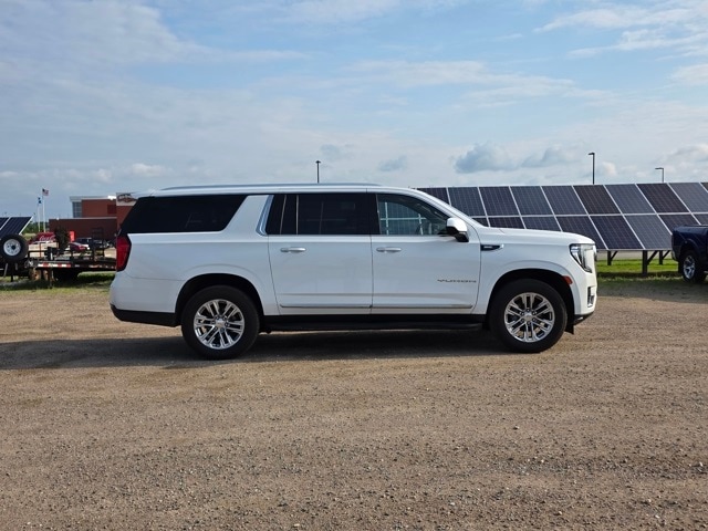 Used 2021 GMC Yukon XL SLT with VIN 1GKS2GKD7MR382559 for sale in Marshall, Minnesota