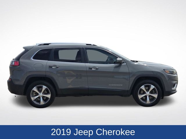 Used 2019 Jeep Cherokee Limited with VIN 1C4PJMDX8KD492055 for sale in Marshall, Minnesota