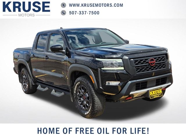 2022 Nissan Frontier PRO-4X Crew Cab 4X4's photo