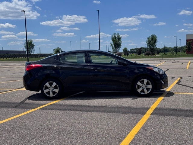 Used 2013 Hyundai Elantra GLS with VIN KMHDH4AE5DU989564 for sale in Marshall, Minnesota